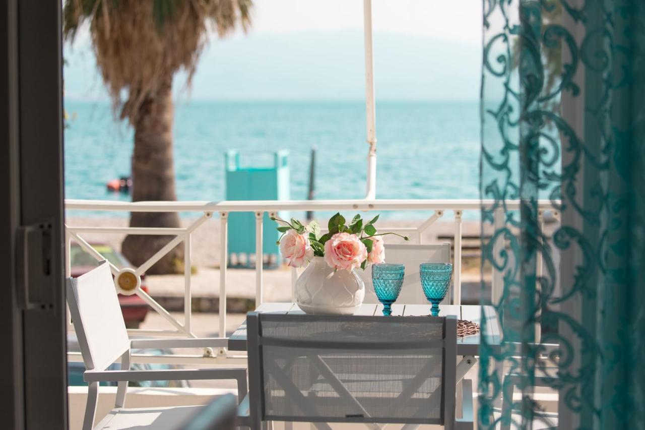 Sugar Blue - Apartments On The Beach Agios Vasilios  Bagian luar foto