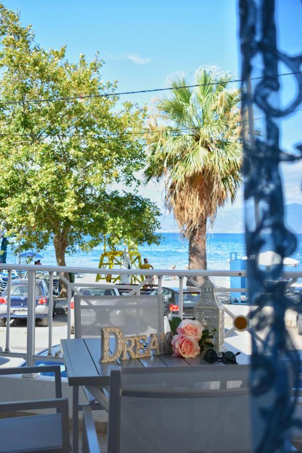 Sugar Blue - Apartments On The Beach Agios Vasilios  Bagian luar foto