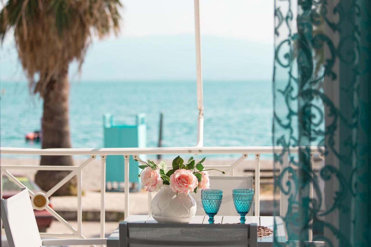 Sugar Blue - Apartments On The Beach Agios Vasilios  Bagian luar foto