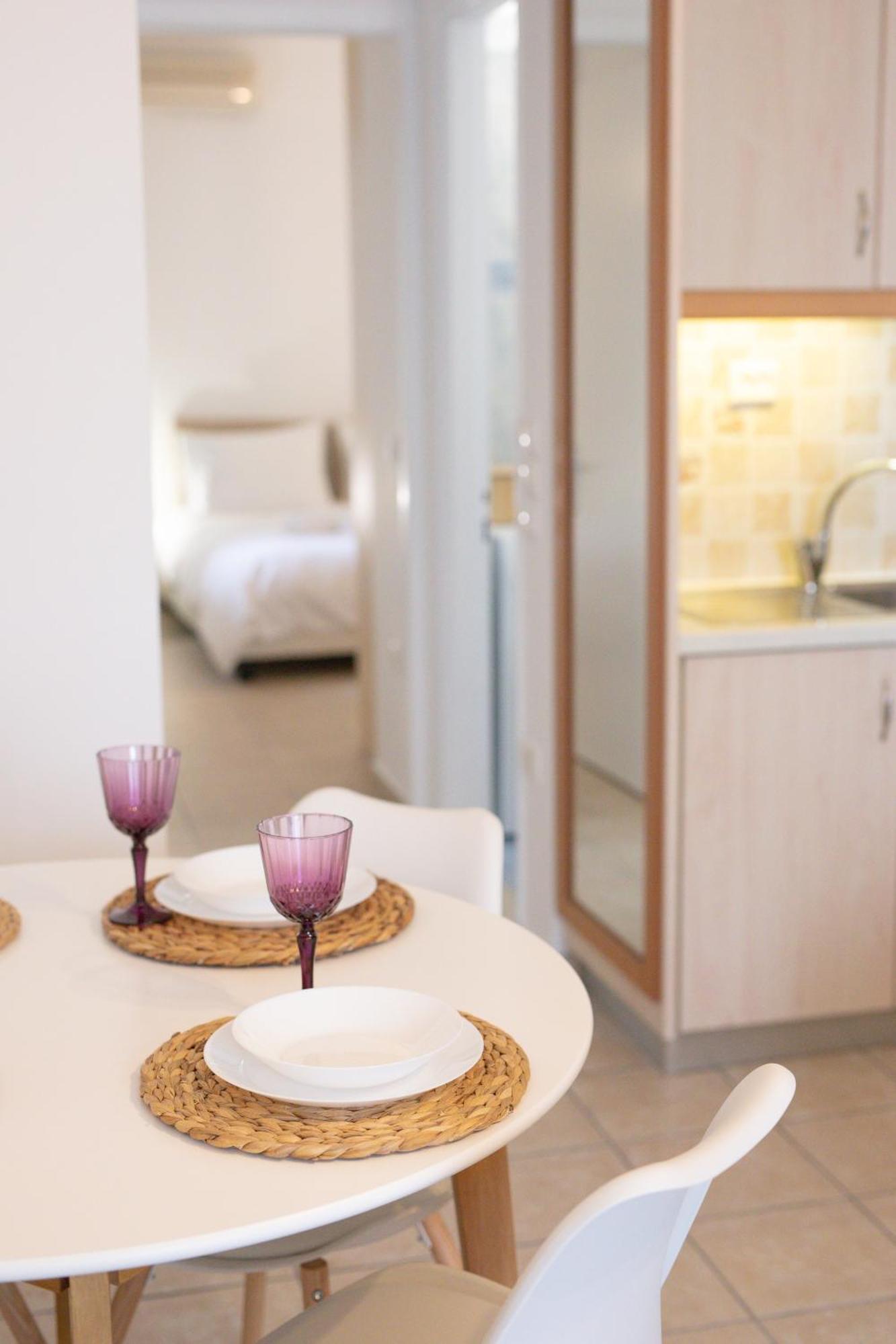 Sugar Blue - Apartments On The Beach Agios Vasilios  Bagian luar foto