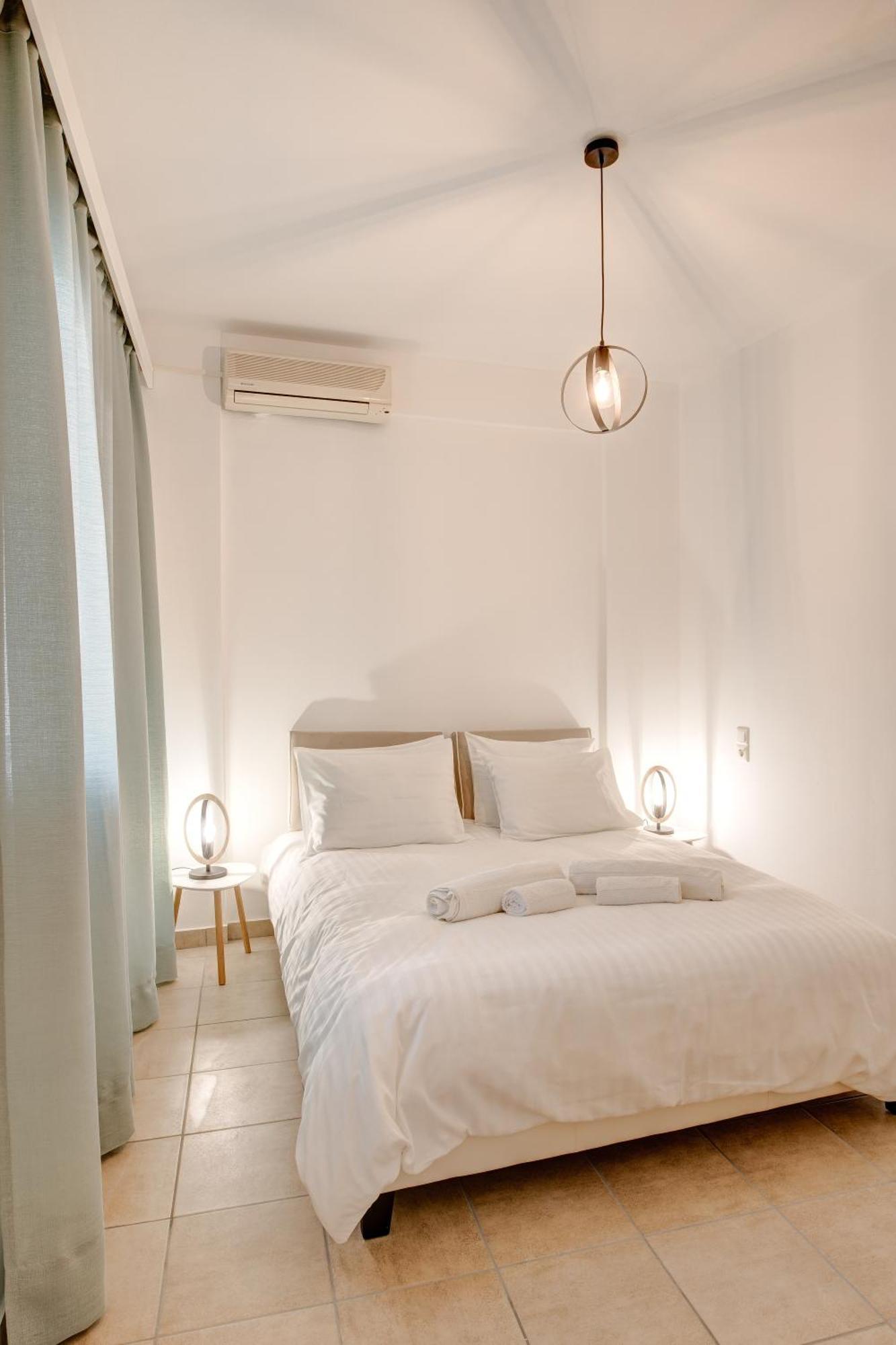 Sugar Blue - Apartments On The Beach Agios Vasilios  Bagian luar foto